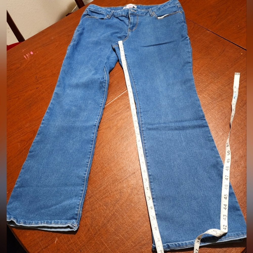 NWOT.... No Boundaries Jeans Pants - Picture 2 of 5